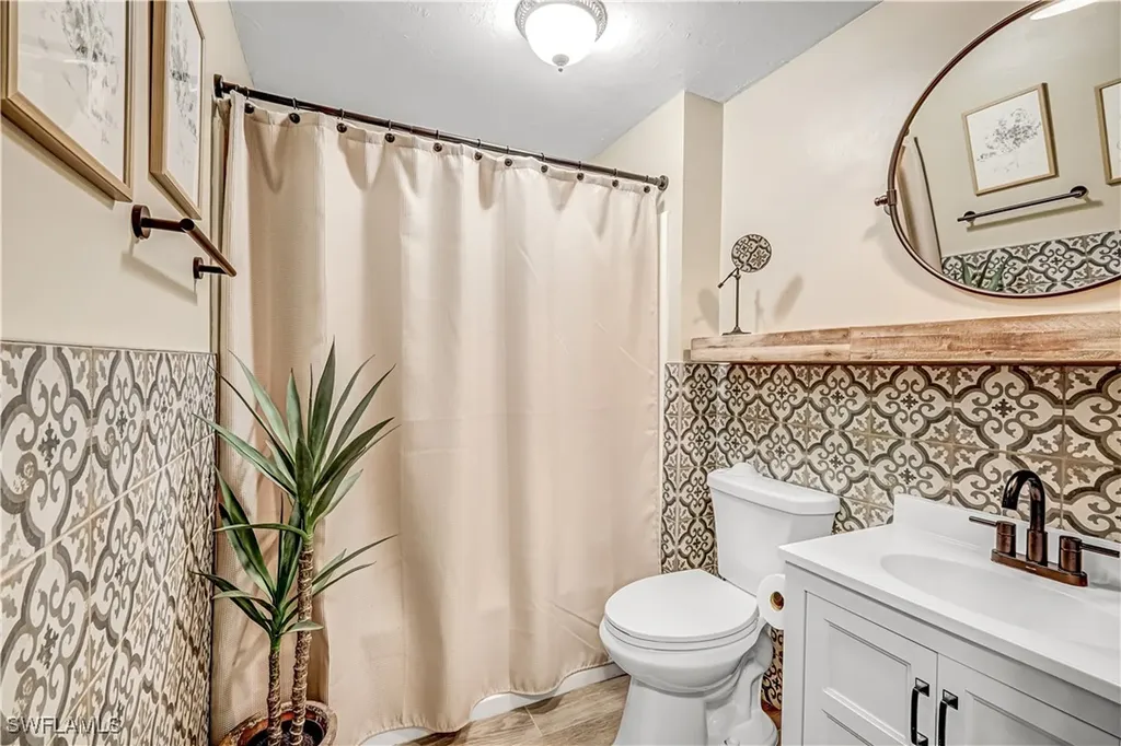 7130 Hendry Creek Drive Fort Myers FL 33908