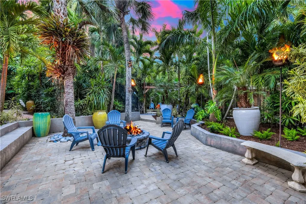 7130 Hendry Creek Drive Fort Myers FL 33908