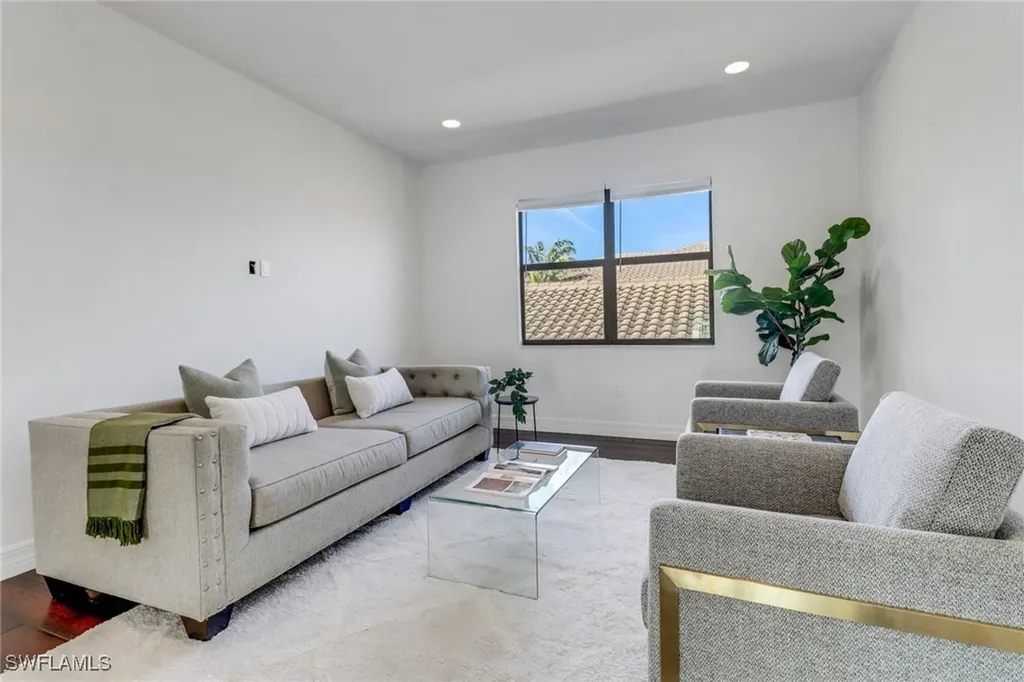 13577 Mandarin Circle Naples FL 34109