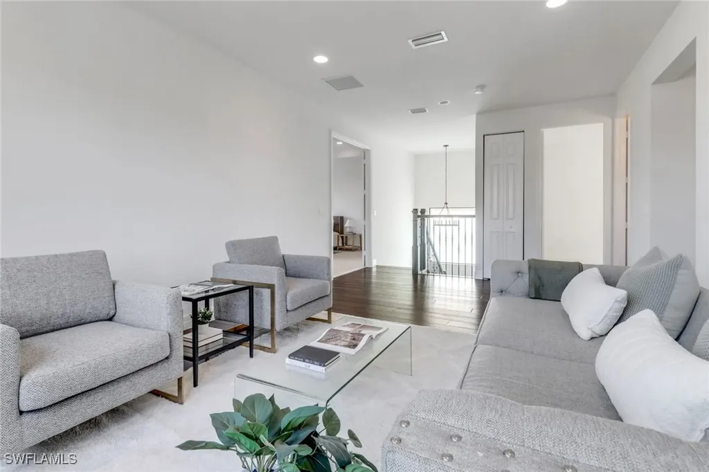 13577 Mandarin Circle Naples FL 34109