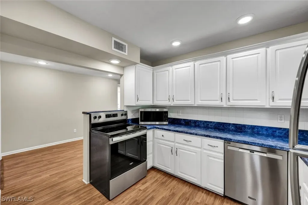 547 103rd Avenue N Naples FL 34108