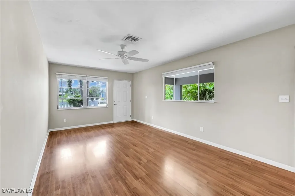 547 103rd Avenue N Naples FL 34108
