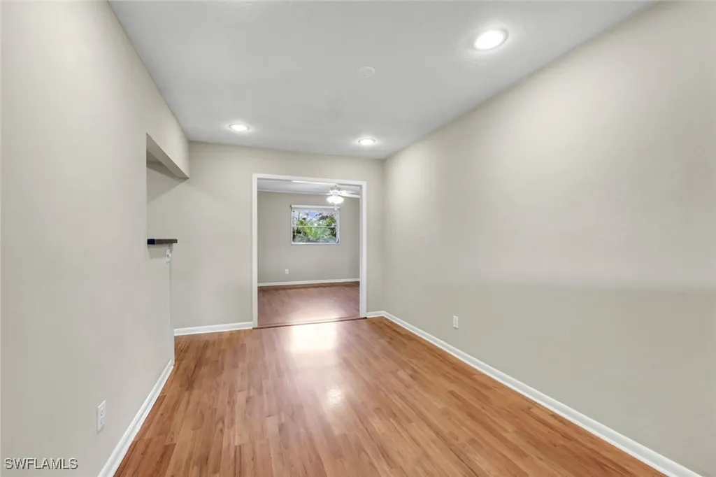 547 103rd Avenue N Naples FL 34108