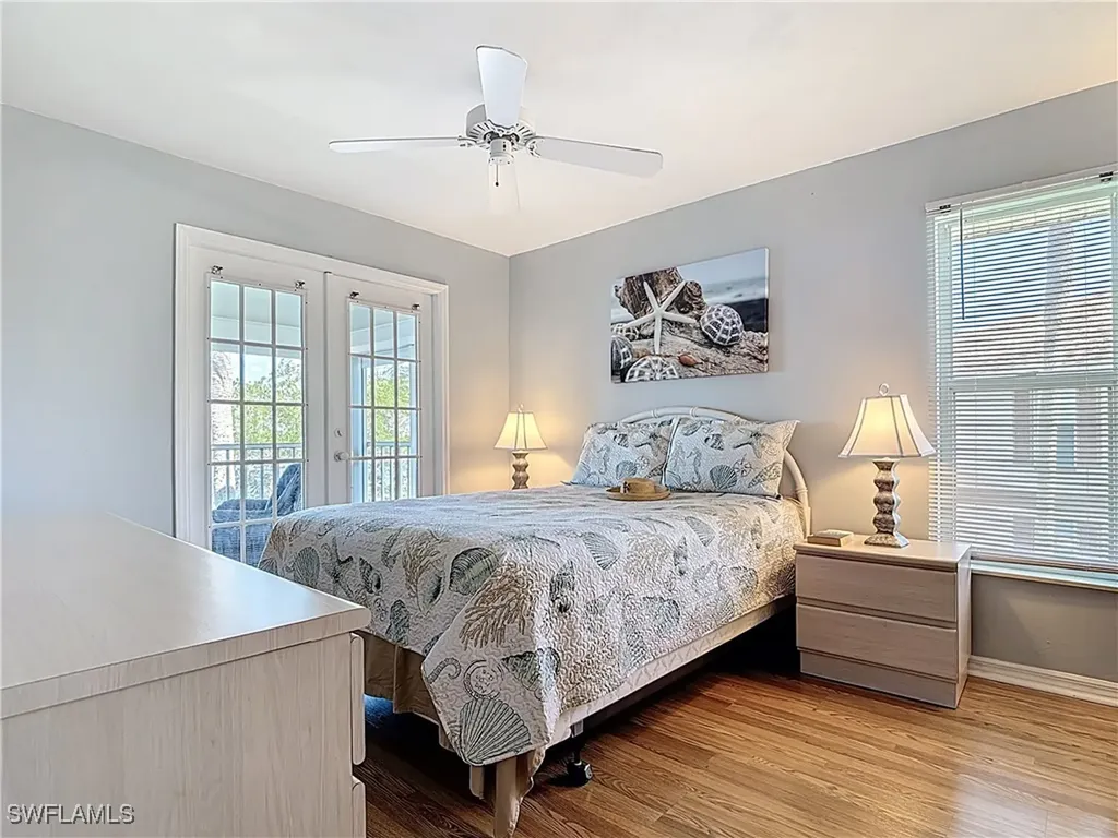 1025 Mainsail Drive Naples FL 34114