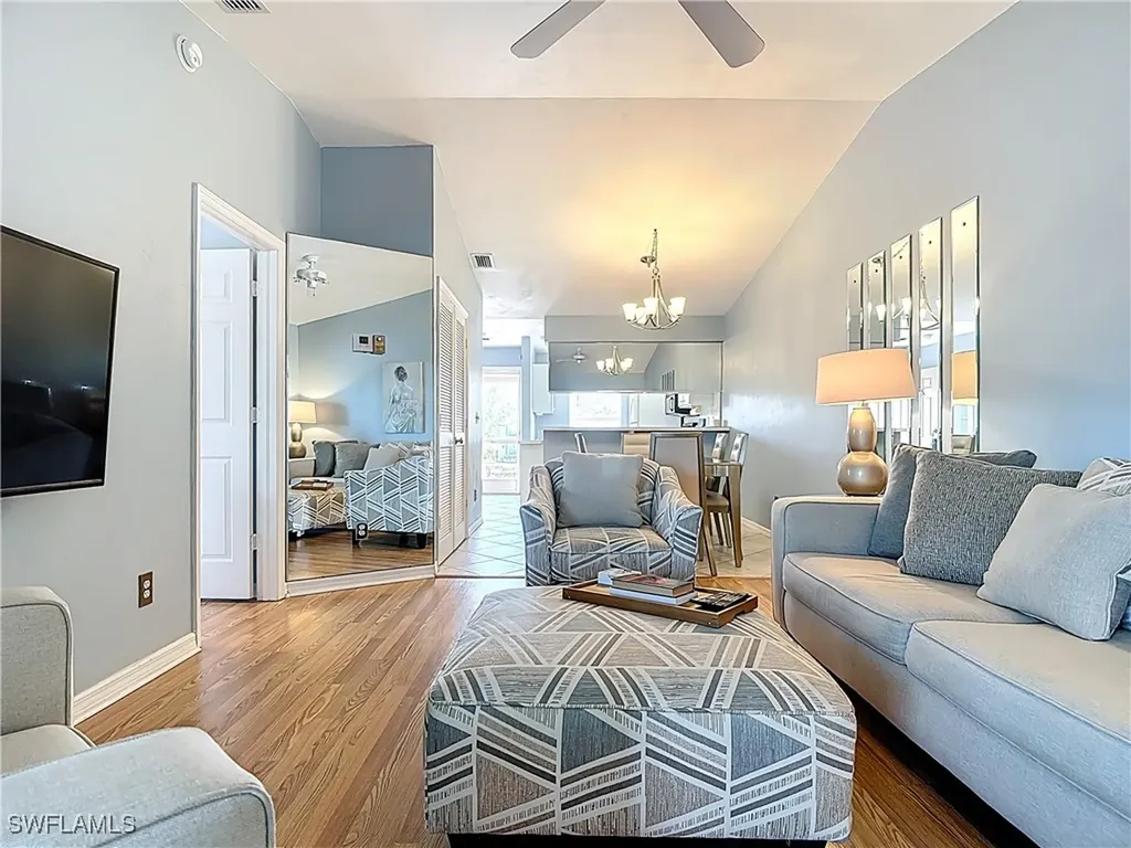 1025 Mainsail Drive Naples FL 34114