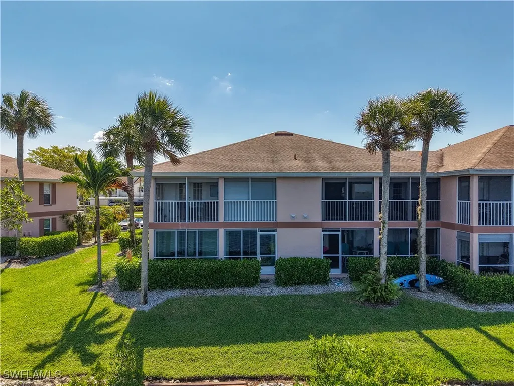 1025 Mainsail Drive Naples FL 34114