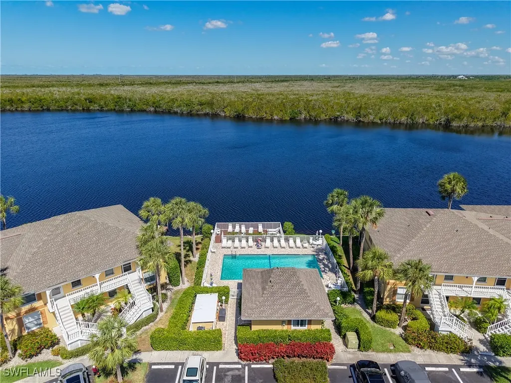 1025 Mainsail Drive Naples FL 34114