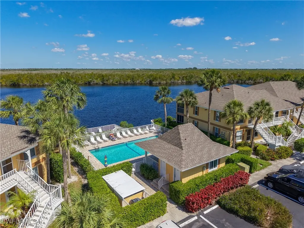 1025 Mainsail Drive Naples FL 34114