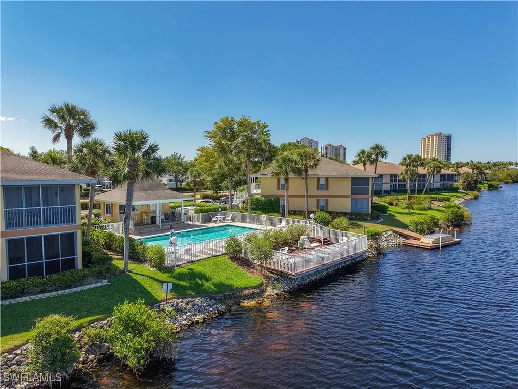 1025 Mainsail Drive Naples FL 34114