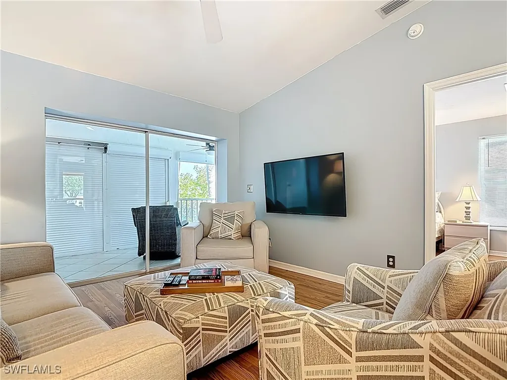 1025 Mainsail Drive Naples FL 34114