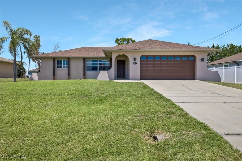 1017 SW 37th Terrace Cape Coral FL 33914