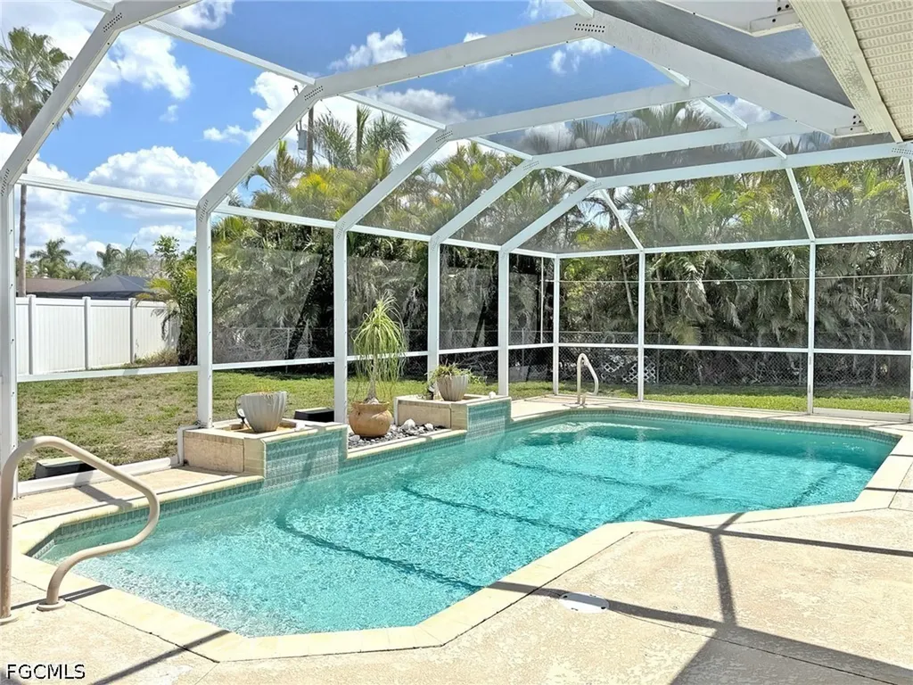 5201 Pocatella Court Cape Coral FL 33904