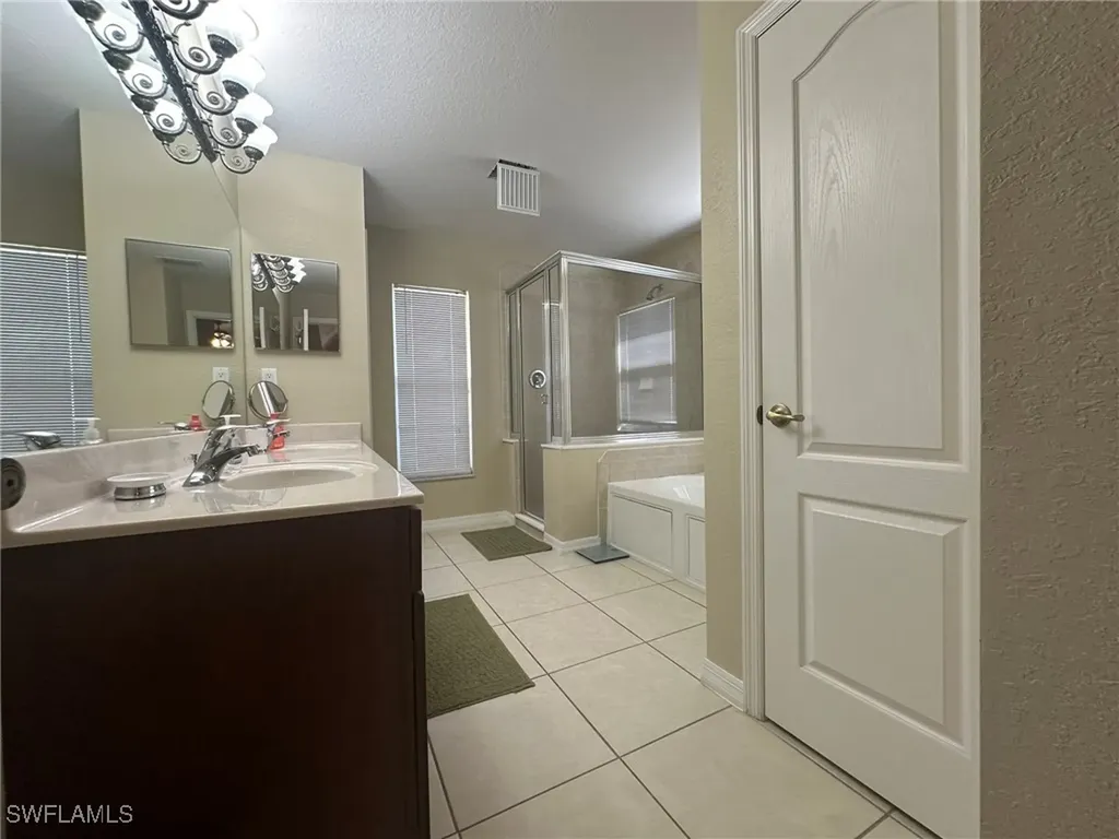 1722 NW 24th Place Cape Coral FL 33993