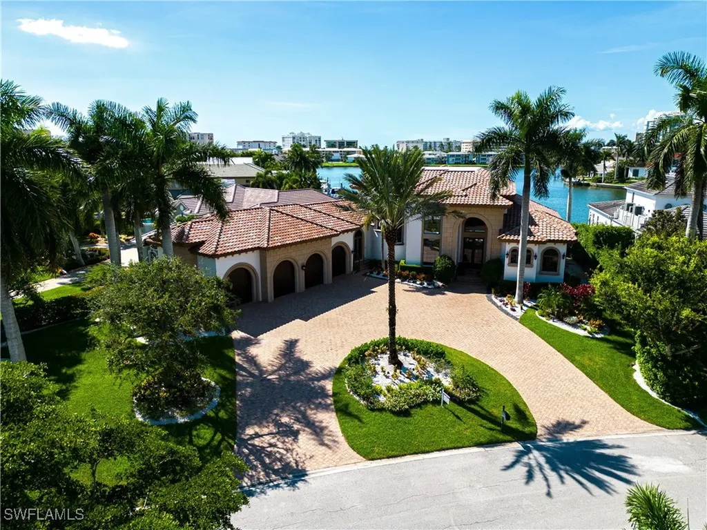 Naples FL, 3111 Leeward Lane