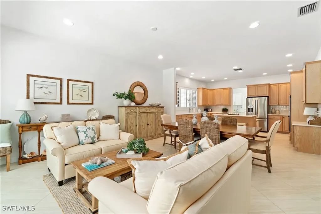 764 Ashburton Drive Naples FL 34110