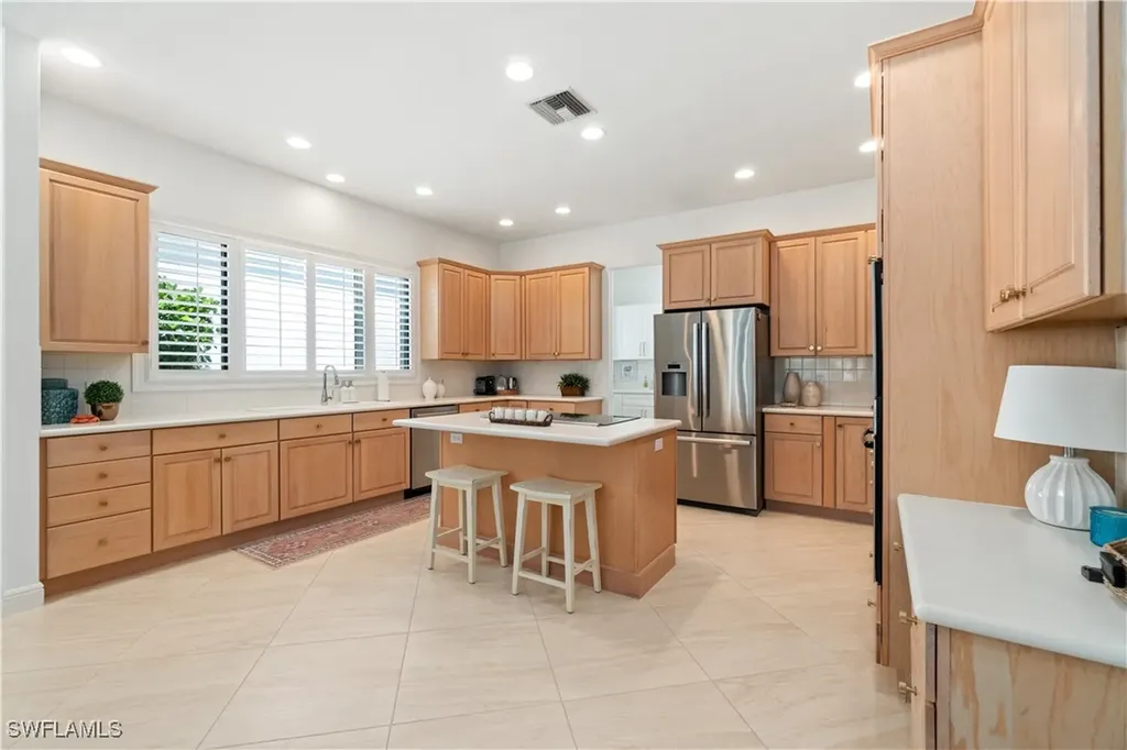 764 Ashburton Drive Naples FL 34110