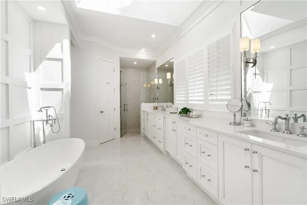 764 Ashburton Drive Naples FL 34110
