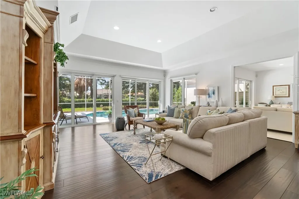 764 Ashburton Drive Naples FL 34110