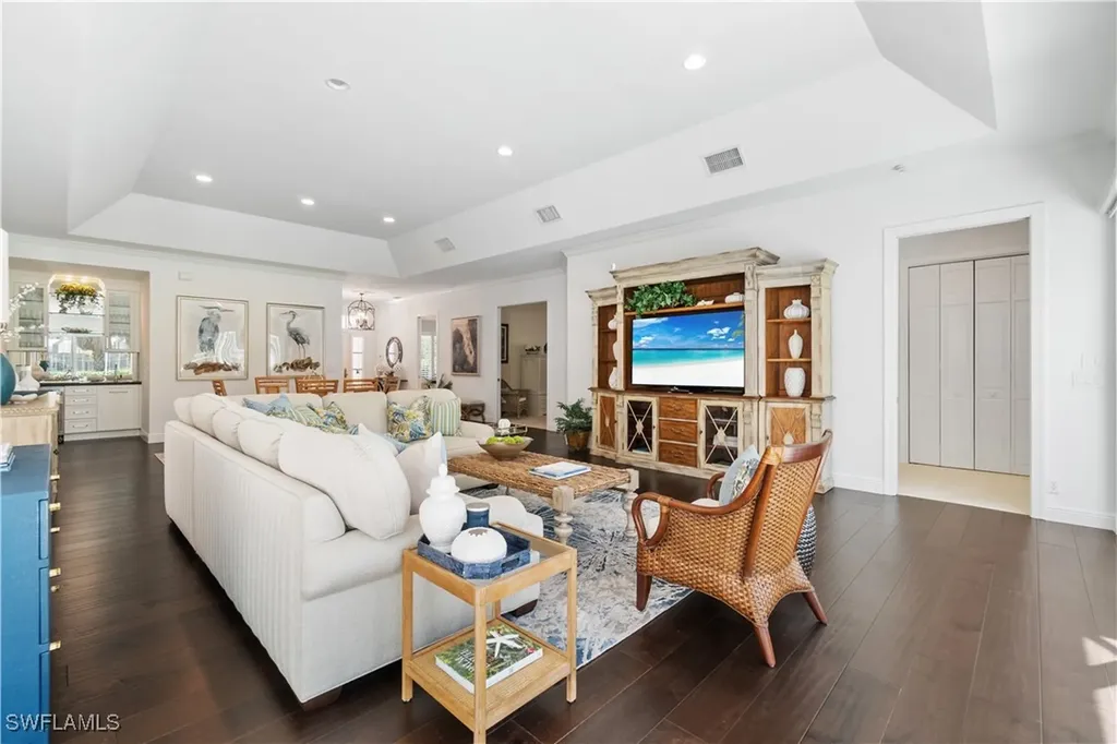 764 Ashburton Drive Naples FL 34110