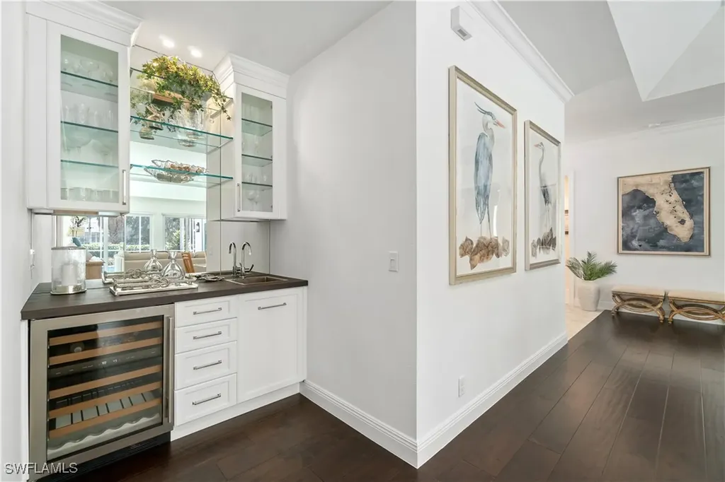 764 Ashburton Drive Naples FL 34110