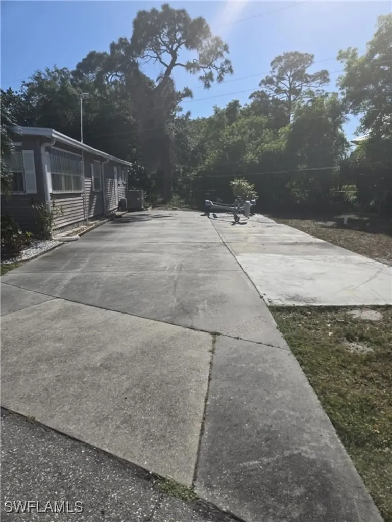 20640 River Drive Estero FL 33928