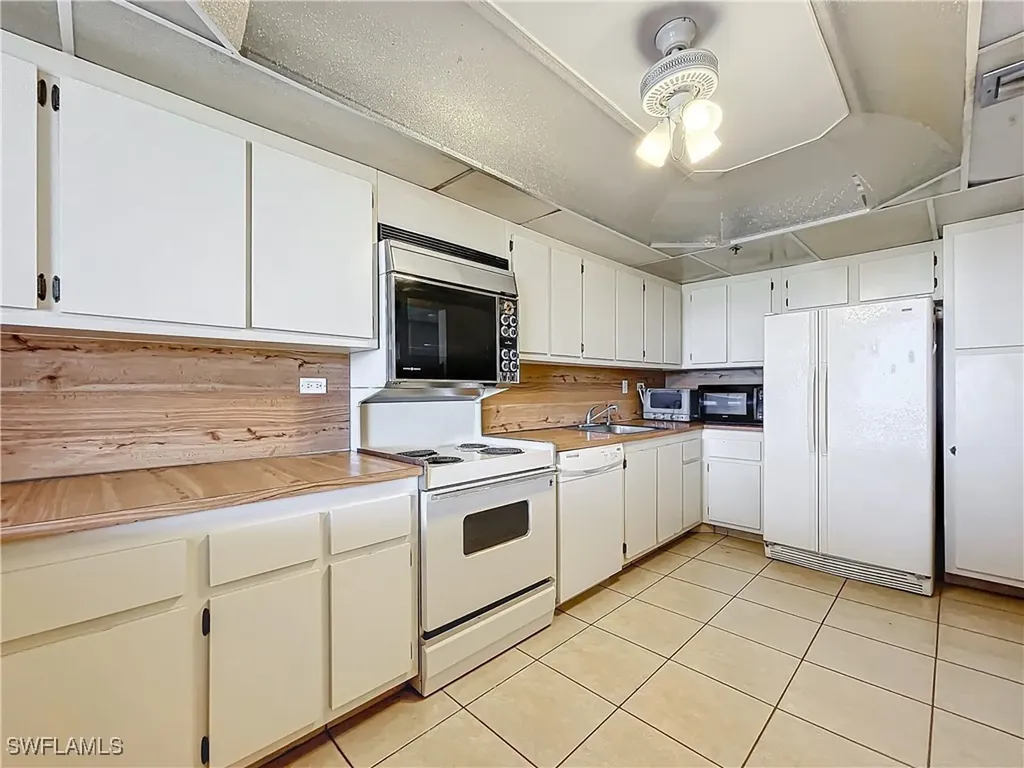 20225 NE 34th Court Miami FL 33180