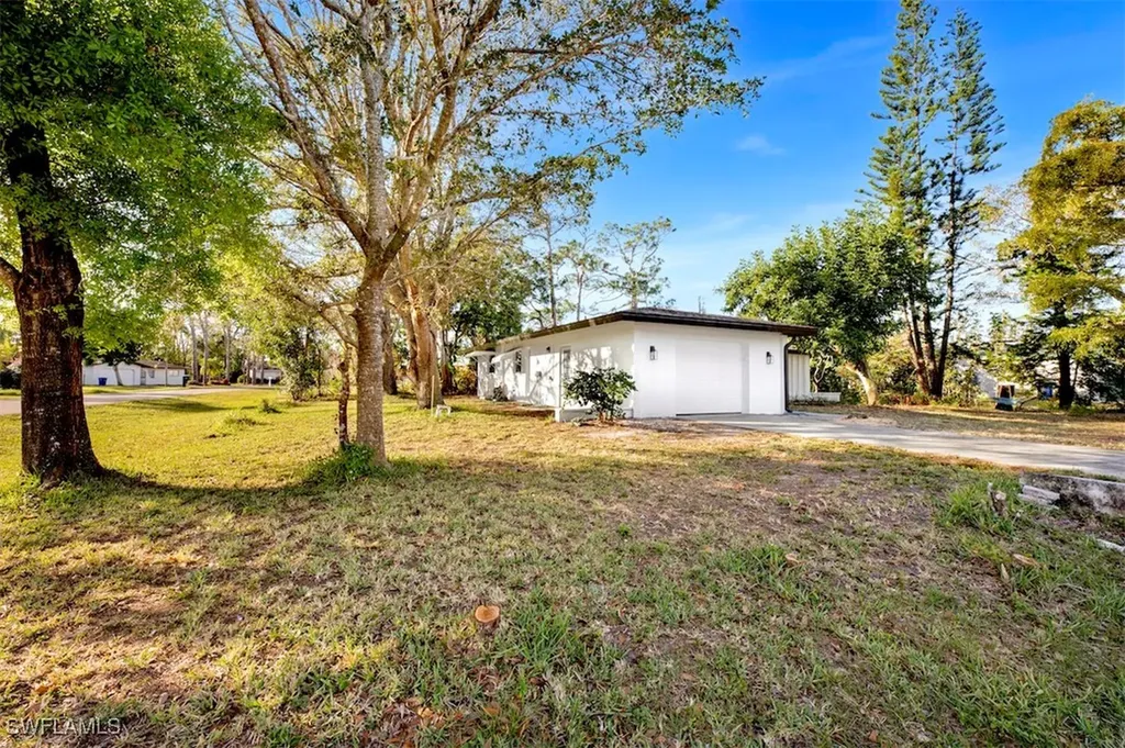 2362 Harvard Avenue Fort Myers FL 33907