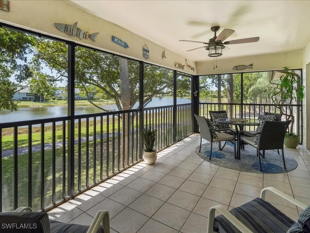 1806 Kings Lake Boulevard Naples FL 34112