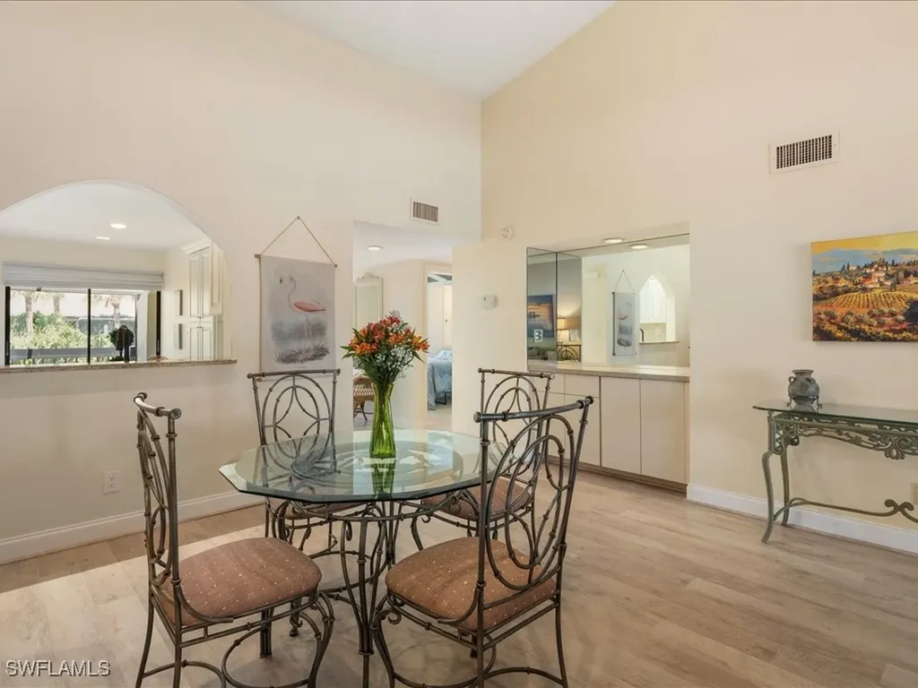 1806 Kings Lake Boulevard Naples FL 34112