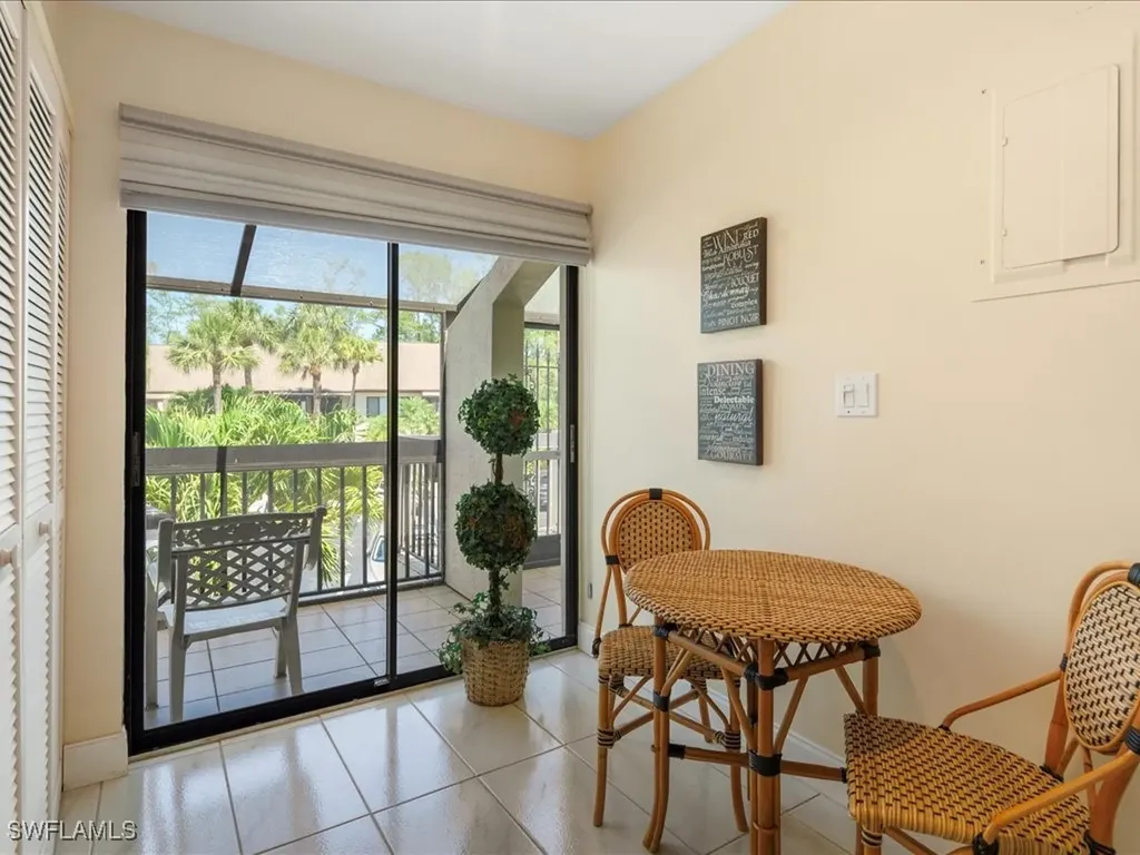 1806 Kings Lake Boulevard Naples FL 34112