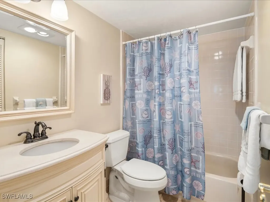 1806 Kings Lake Boulevard Naples FL 34112