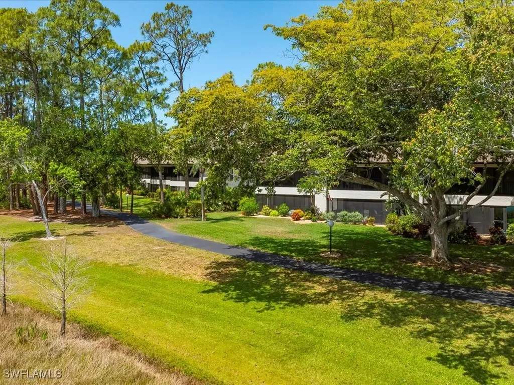 1806 Kings Lake Boulevard Naples FL 34112