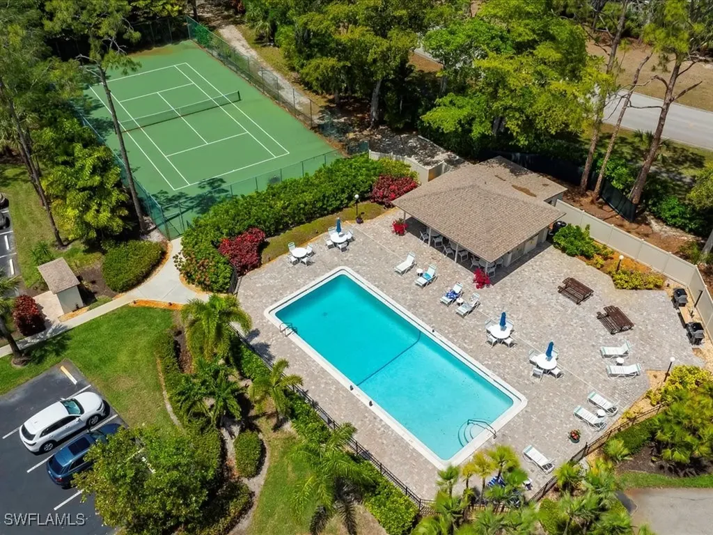 1806 Kings Lake Boulevard Naples FL 34112