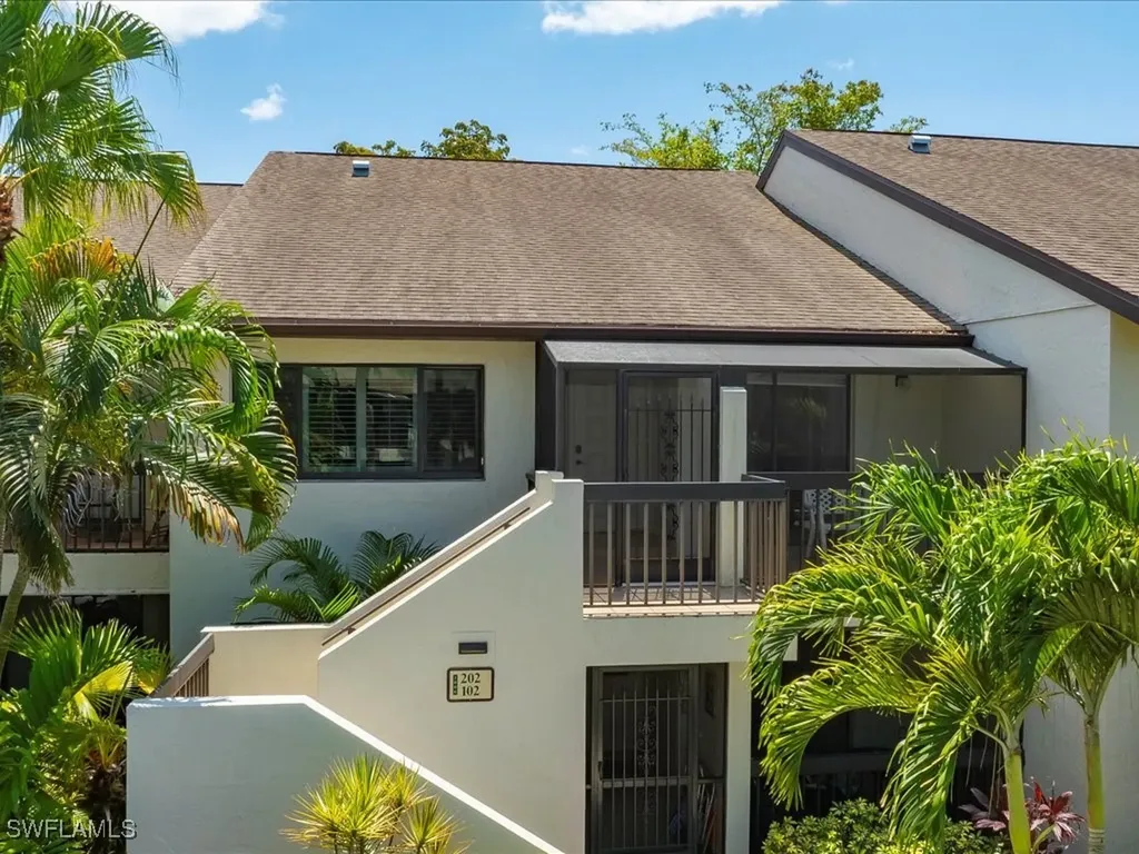 1806 Kings Lake Boulevard Naples FL 34112