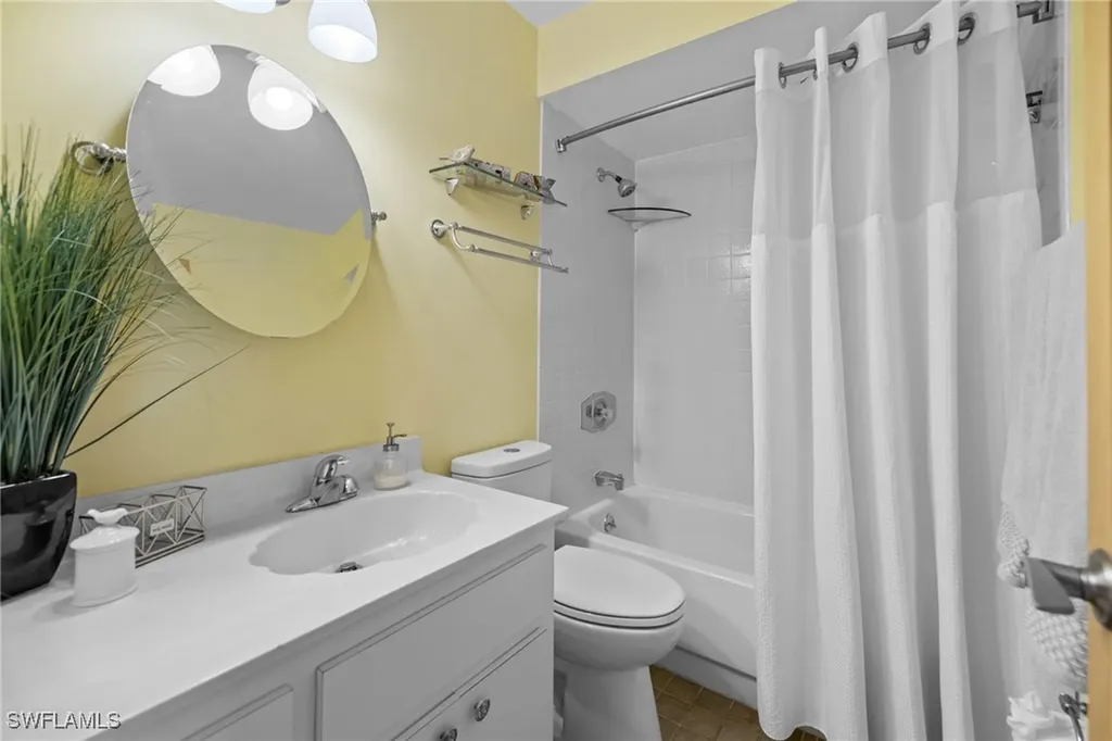 4211 SE 19th Place Cape Coral FL 33904