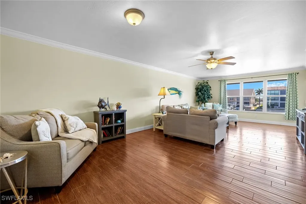4211 SE 19th Place Cape Coral FL 33904
