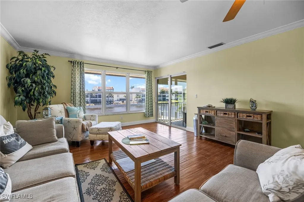 4211 SE 19th Place Cape Coral FL 33904