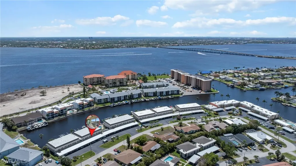 4211 SE 19th Place Cape Coral FL 33904