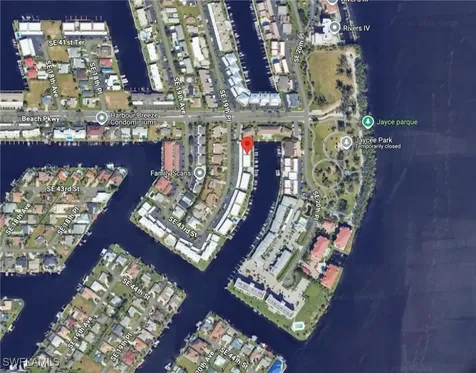 4211 SE 19th Place Cape Coral FL 33904
