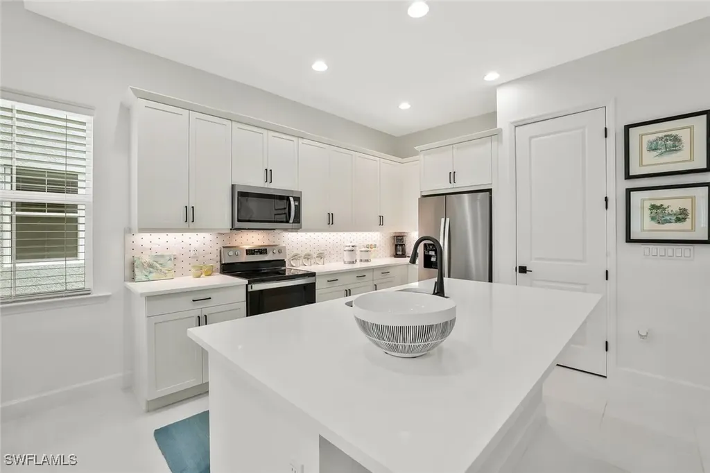 7295 Cayo Coco Lane Naples FL 34113