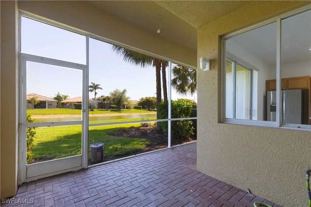 2408 Laurentina Lane Cape Coral FL 33909