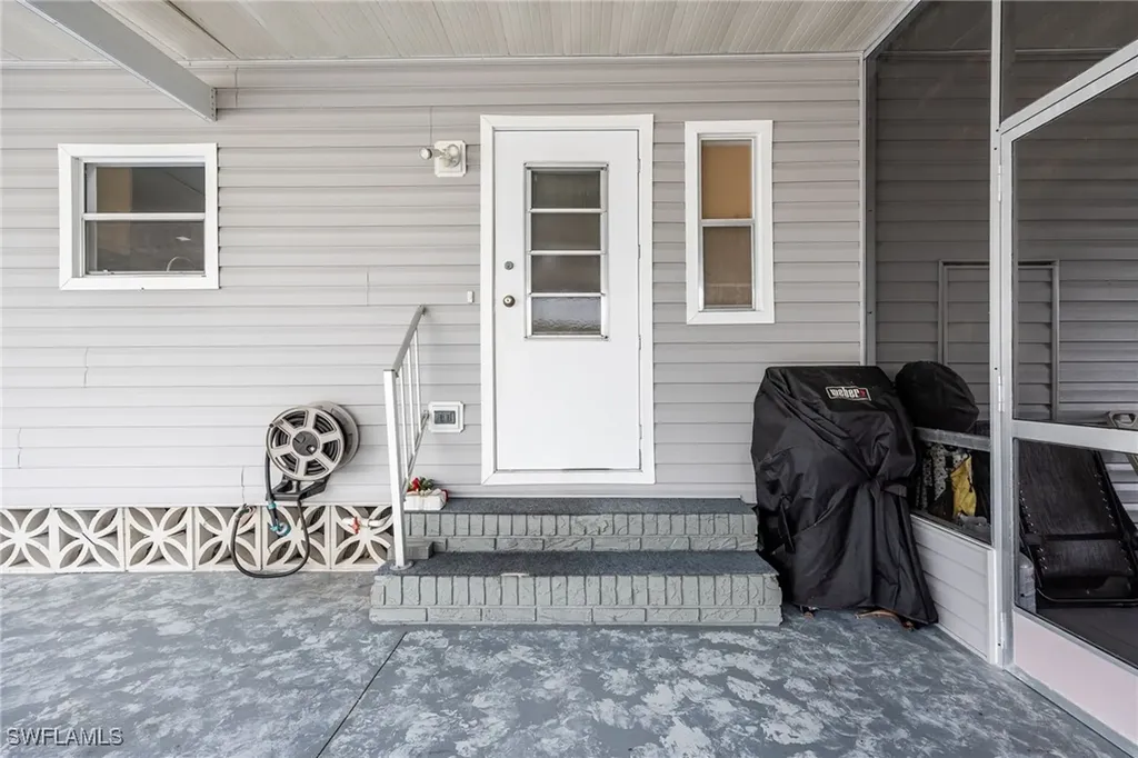 485 Jacklin Lane North Fort Myers FL 33903