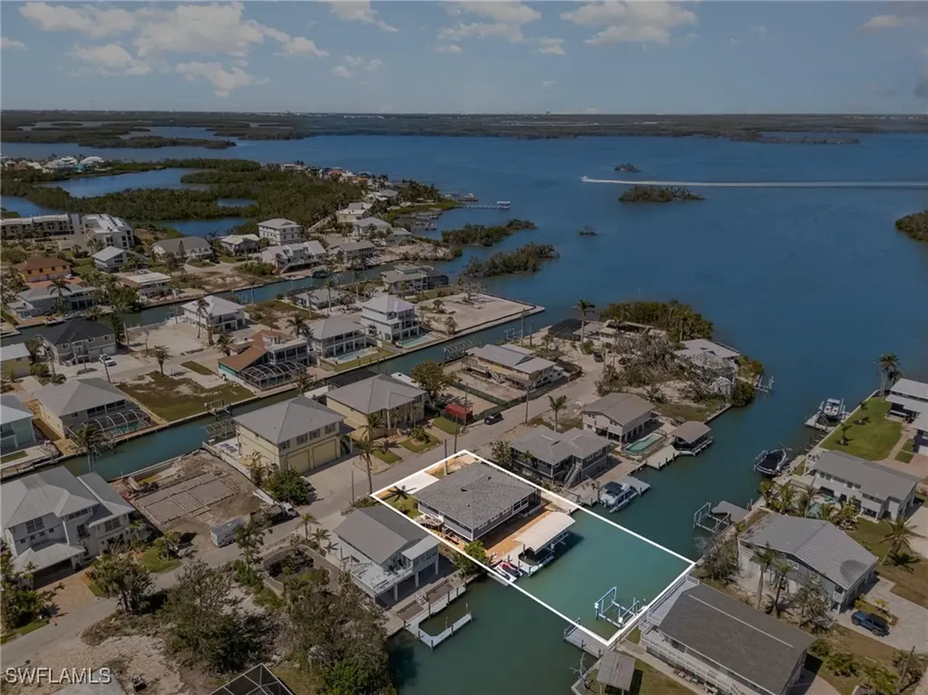 240 Driftwood Lane Fort Myers Beach FL 33931