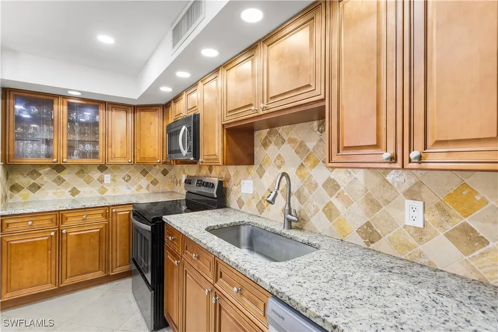 6272 Westshore Drive Fort Myers FL 33907
