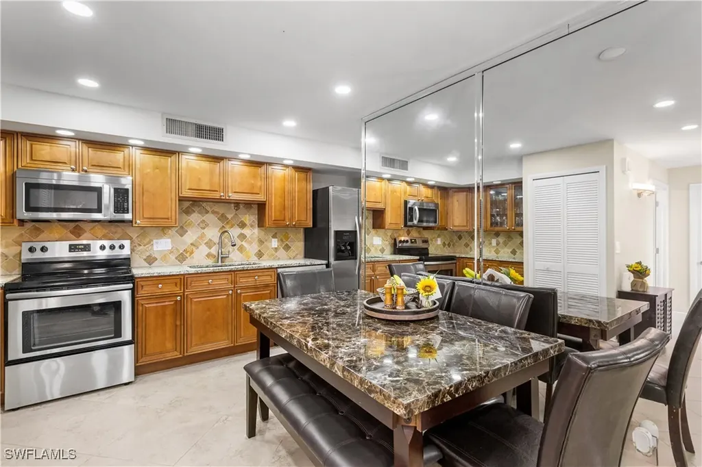 6272 Westshore Drive Fort Myers FL 33907