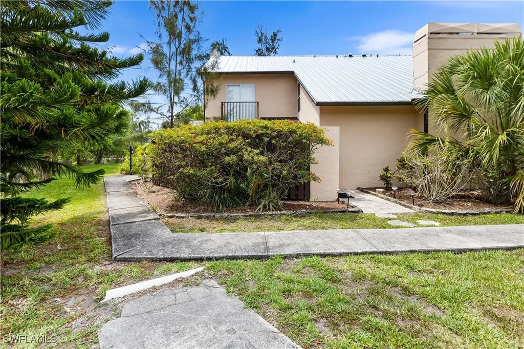 6272 Westshore Drive Fort Myers FL 33907