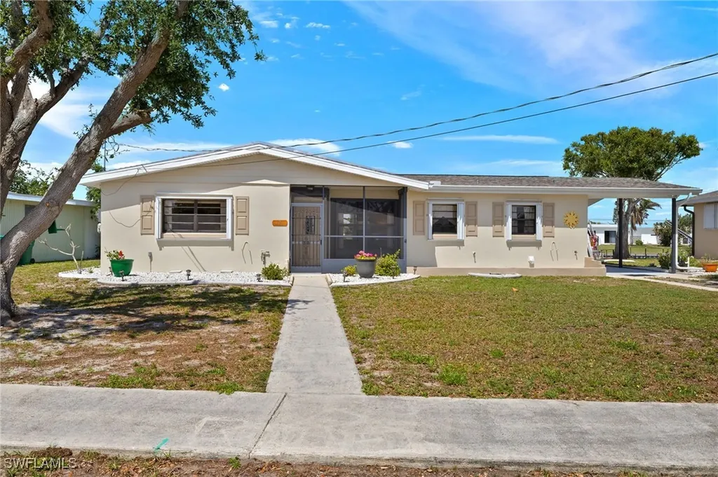 128 Rodgers Avenue NE Port Charlotte FL 33952