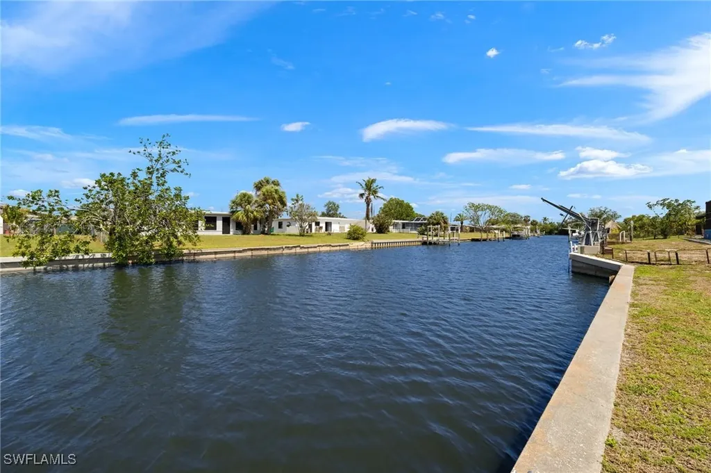 128 Rodgers Avenue NE Port Charlotte FL 33952