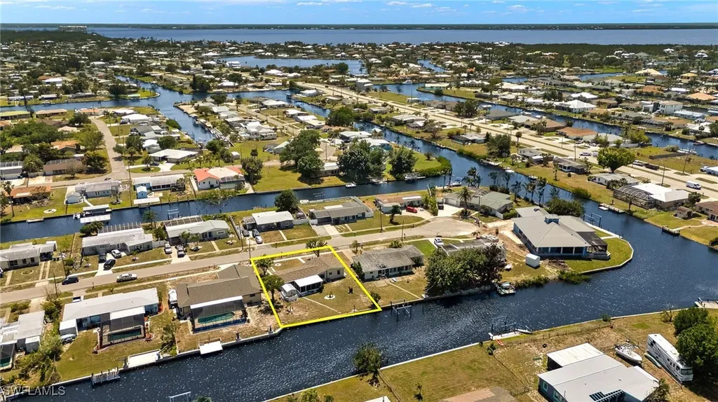 128 Rodgers Avenue NE Port Charlotte FL 33952