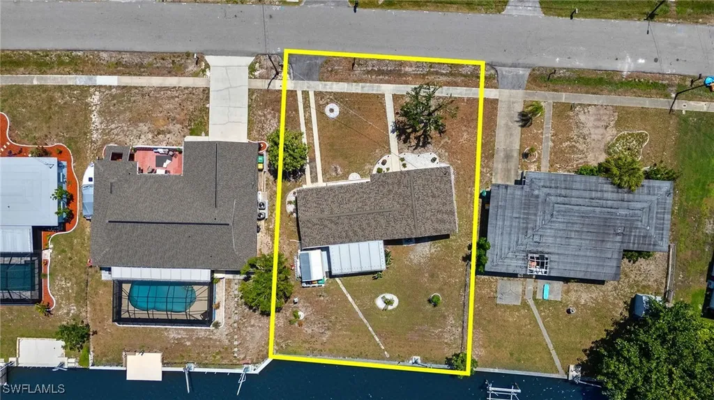 128 Rodgers Avenue NE Port Charlotte FL 33952